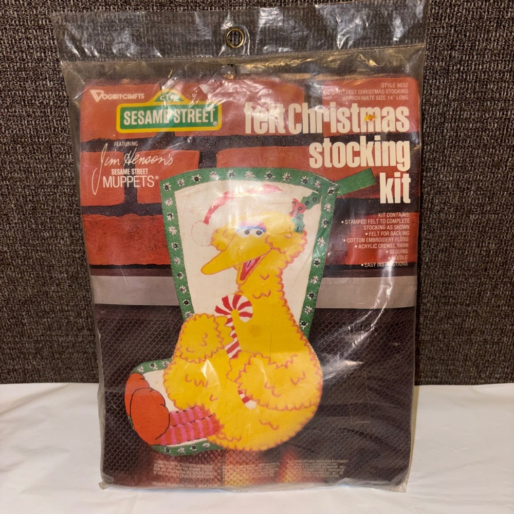 Vintage 1980 Sesame Street Big Bird Felt Christmas Stocking Kit Vogart Crafts
